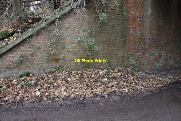 Photo 6"x4" Embankment retaining wall Eling\/SU5275 c2011