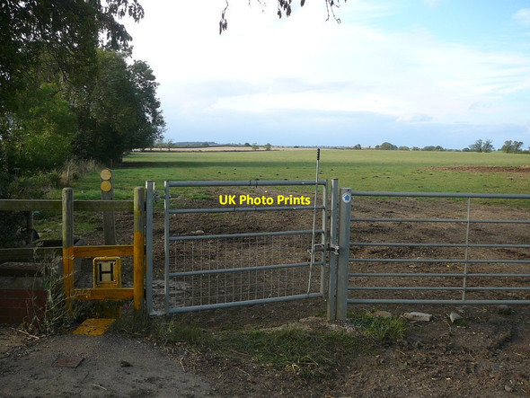 Photo 6"x4" Entrance to bridleway west of Lower Tysoe Upper Tysoe c2011