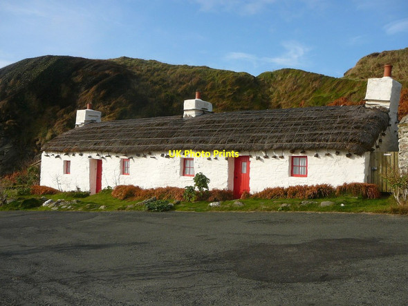 Photo 6"x4" Cottages at Niarbyl Ballelby c2011