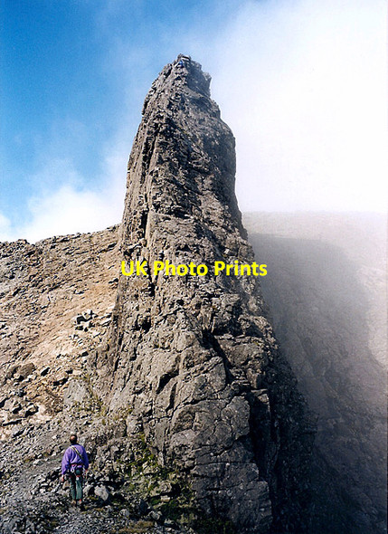 Photo 6"x4" The Inaccessible Pinnacle on Skye Sg\u00f9rr Dearg\/NG4421 c1998
