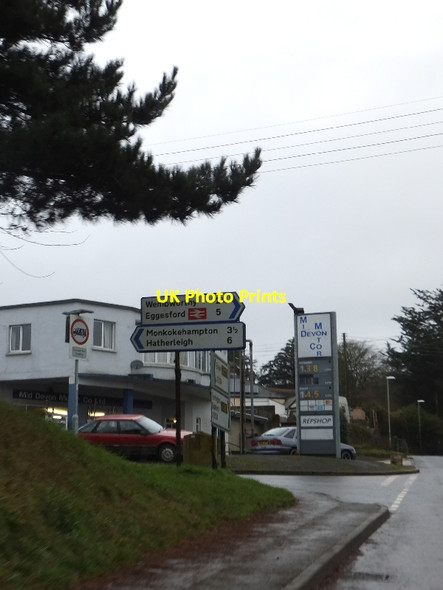Photo 6"x4" Motor dealer in Winkleigh Winkleigh c2011