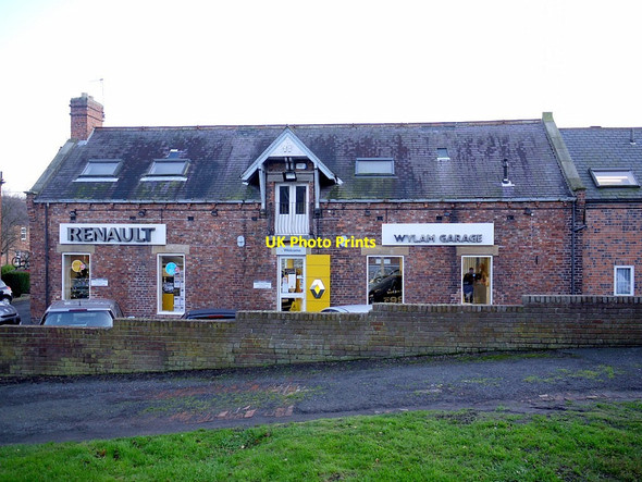 Photo 6"x4" Wylam Garage Prudhoe c2011