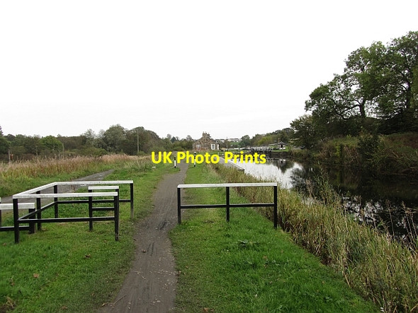 Photo 6"x4" Forth and Clyde Canal Castlecary c2011