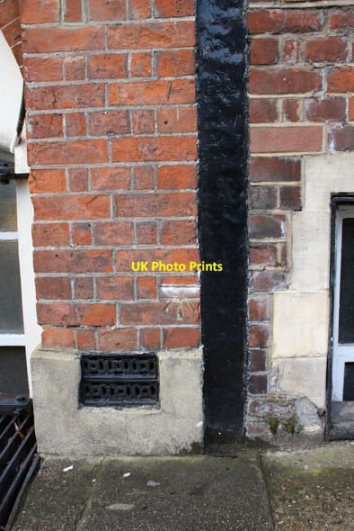 Photo 6"x4" Benchmark on Lloyd Baker Street building London c2011