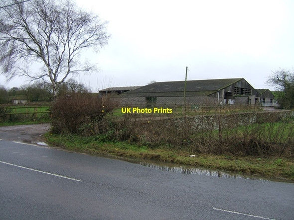 Photo 6"x4" Barns at Brickhouse Farm Frogland Cross c2011