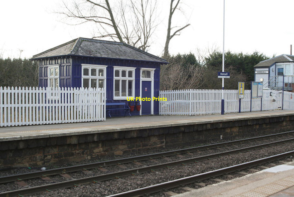 Photo 6"x4" Hensall Station waiting shelter High Eggborough c2011