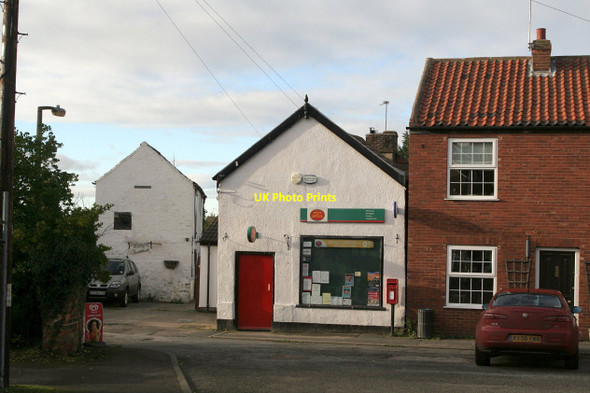 Photo 6"x4" Hensall Post Office Hensall c2011