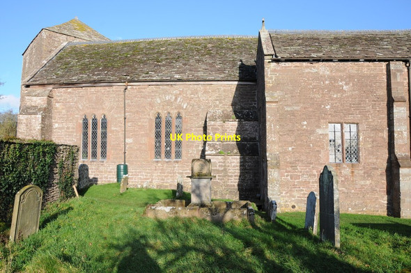 Photo 6"x4" Garway church Garway c2012