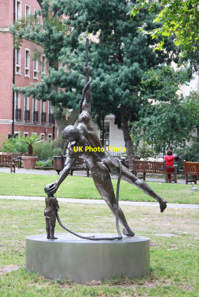 Photo 6"x4" Statue, Soho Square - Man & child London c2011