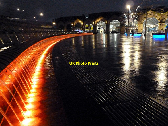 Photo 6"x4" Sheaf Square fountains at night Sheffield\/SK3587 c2012