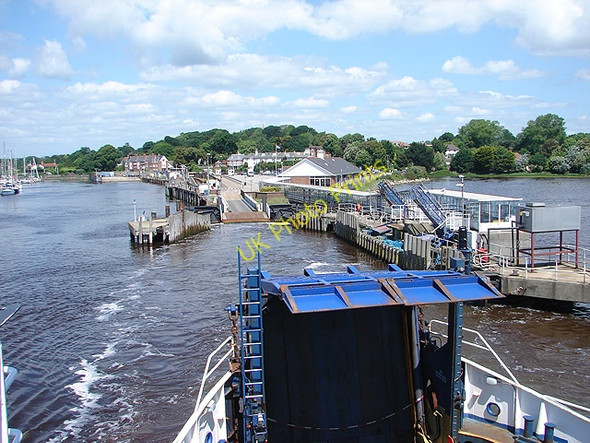 Photo 6"x4" Departing from Lymington Lymington c2008 P1