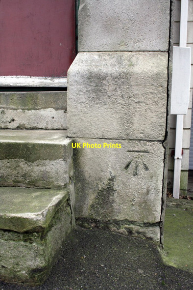 Photo 6"x4" Benchmark on #131 Fortuneswell Fortuneswell c2011