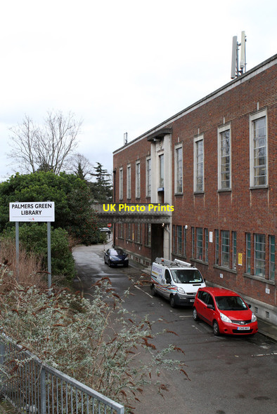 Photo 6"x4" Palmers Green Library Friern Barnet c2012