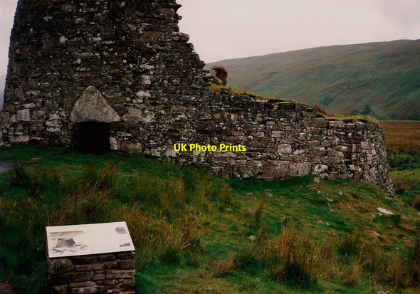 Photo 6"x4" Dun Dornaigil and information plaque, Strathmore Dun Dornaigil (Broch) c1994