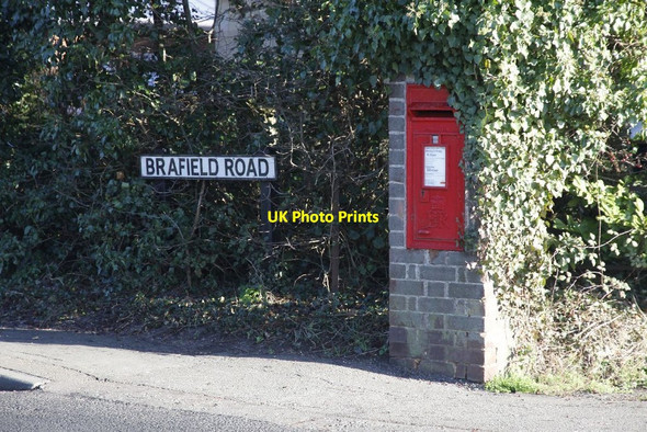 Photo 6"x4" Postbox on Brafield Road Horton\/SP8154 c2012