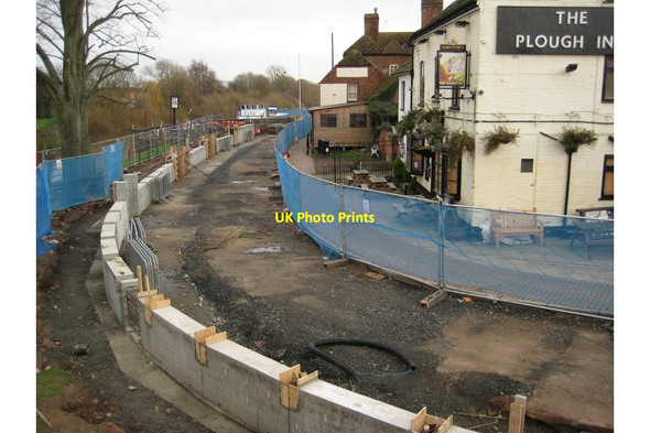 Photo 6"x4" Flood defence work Upton upon Severn c2011