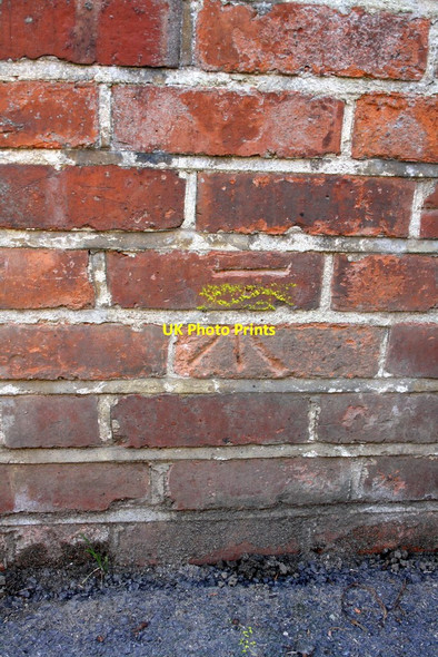 Photo 6"x4" Benchmark on electricity substation wall, Dragon Lane Oxford\/SP5106 c2012