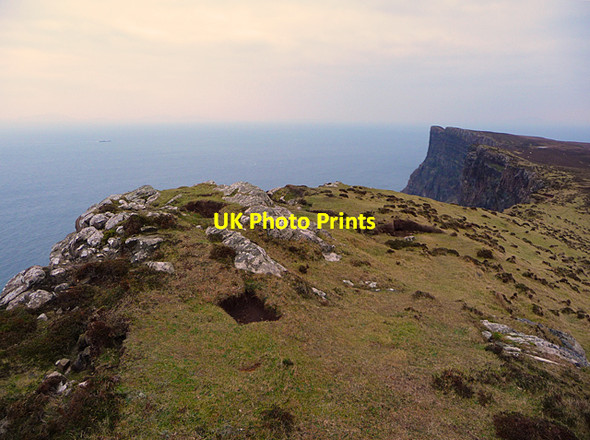 Photo 6"x4" The high point of Biod B\u00c3\u00a0n Lower Milovaig c2012