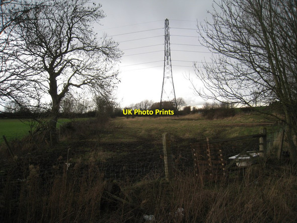 Photo 6"x4" Pylon over the fence Hangsman Hill c2012