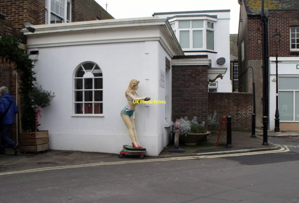 Photo 6"x4" Blond dummy, Shoreham Shoreham-By-Sea c2012