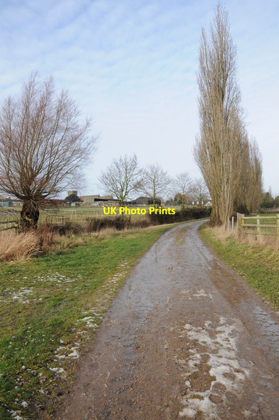 Photo 6"x4" Farm road at Church End Church End\/SO8936 c2012