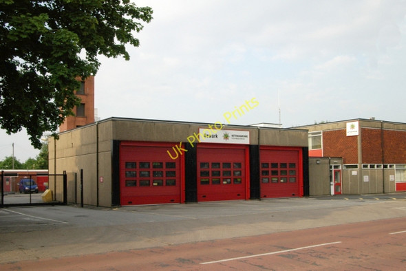 Photo 6"x4" Newark fire station Newark-on-Trent c2008