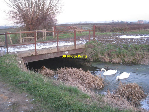 Photo 6"x4" Bridge over the canal Hose c2012
