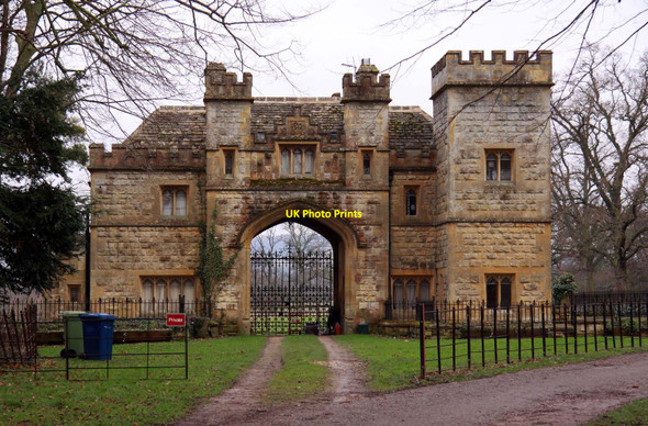 Photo 6"x4" The Gatehouse to Sudeley Castle Winchcombe c2012