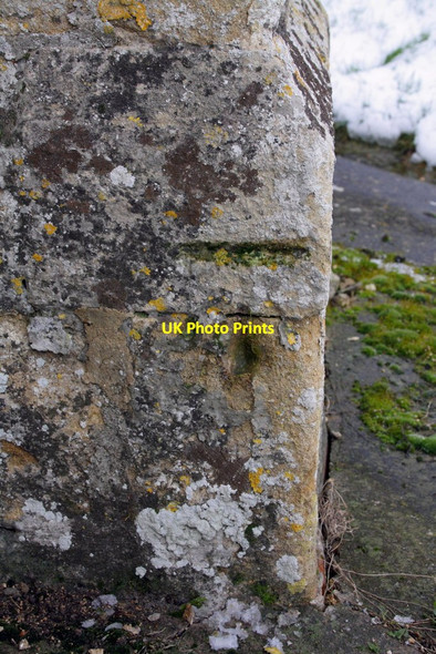 Photo 6"x4" Benchmark on buttress of St Matthew's Church Harwell\/SU4989 c2012