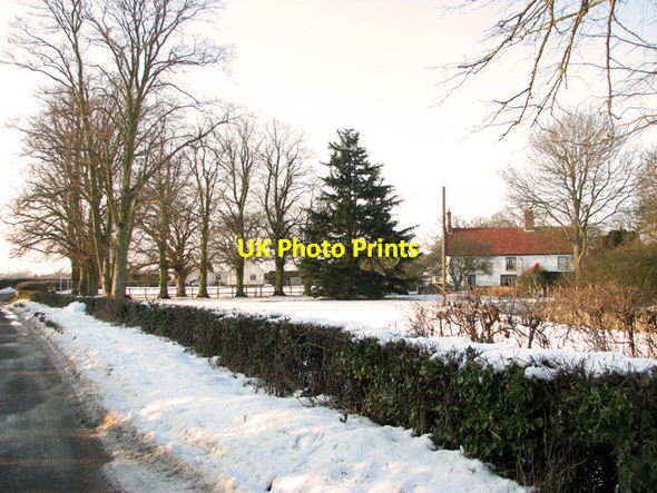 Photo 6"x4" Coles Green Farmhouse in the snow Coles Green\/TM0941 c2012