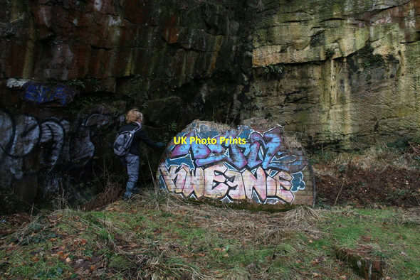 Photo 6"x4" Art ? disused quarry wall, Longridge Fell Walker Fold\/SD6741 c2010