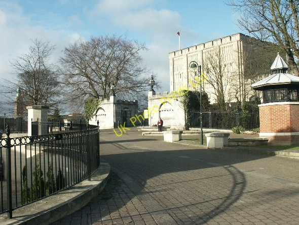 Photo 6"x4" Norwich Castle entrance Norwich c2006