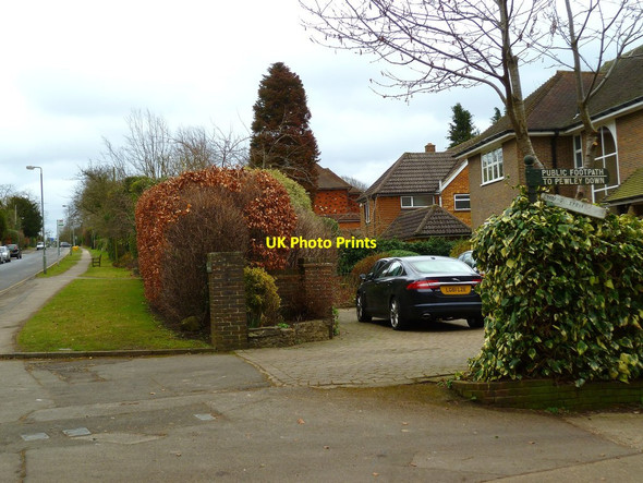 Photo 6"x4" Looking along Warren Road Guildford c2012