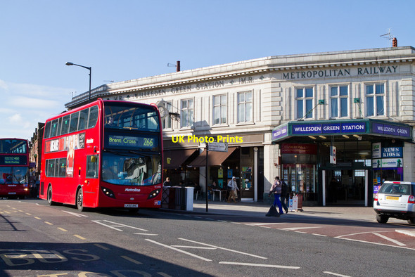Photo 6"x4" Willesden Green Station Willesden c2012