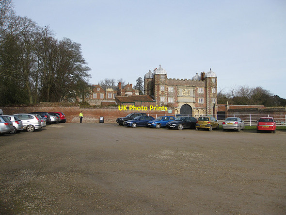 Photo 6"x4" Early arrivals Burton Agnes c2012