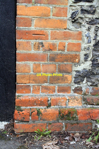 Photo 6"x4" Benchmark on outbuilding at #135 The Street Wallingford c2012