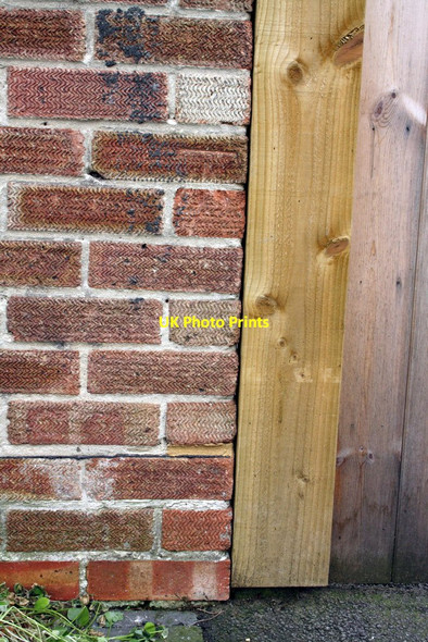 Photo 6"x4" Benchmark on #6 Chepstow Road Purley on Thames c2012