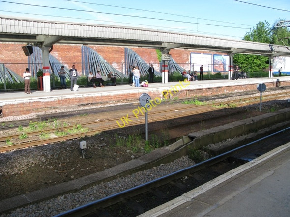 Photo 6"x4" Wakefield Westgate Bridge No. DOL2-6 at Track Level Wakefield\/SE3320 c2008