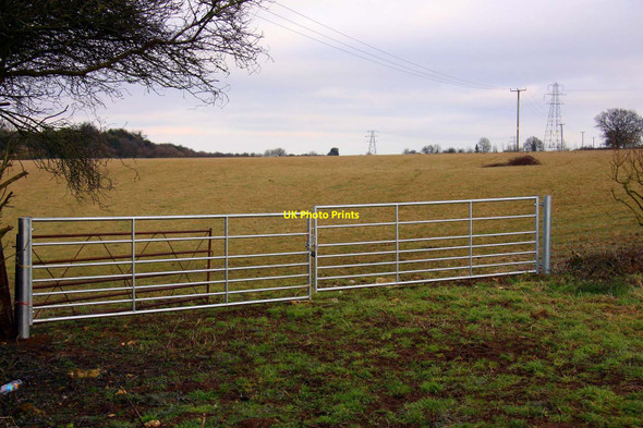 Photo 6"x4" Gates by the bridleway Botley\/SP4805 c2012