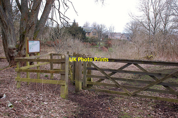 Photo 6"x4" Gate, North Esk Walkway, Penicuik Penicuik c2012