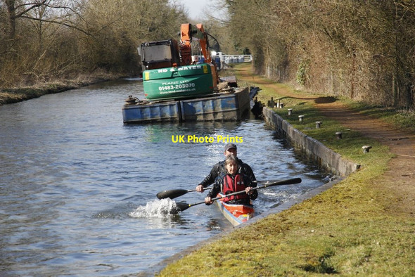 Photo 6"x4" Two by the lock Midgham Green c2012
