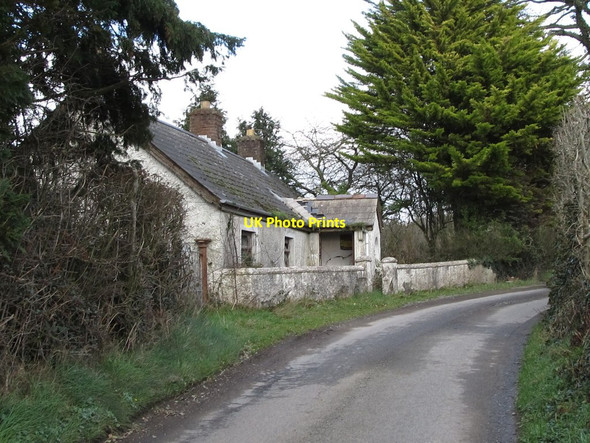 Photo 6"x4" Derelict cottage on Crohill Road Newry c2012