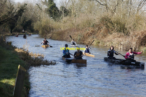 Photo 6"x4" Paddling down the river Midgham c2012