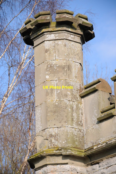 Photo 6"x4" Turret on a lodge, Severn Stoke Severn Stoke c2012