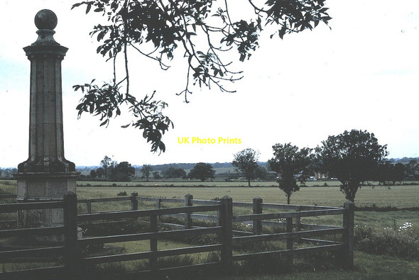 Photo 6"x4" Monument to Battle of Naseby in 1645 Naseby c1983