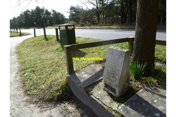 Photo 6"x4" Bovington, memorial Bovington Camp c2012