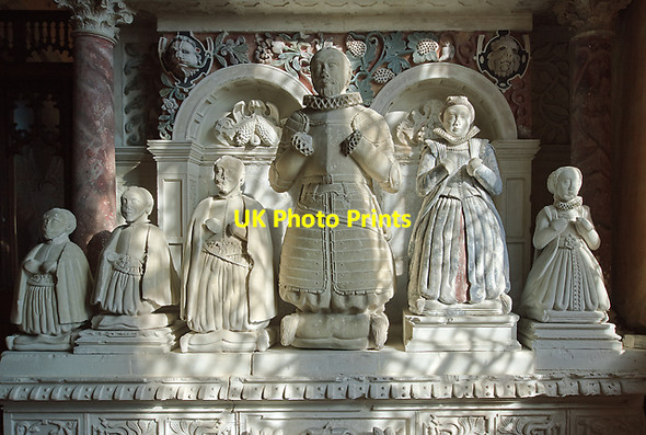 Photo 6"x4" Monument to Richard Goddard - St  Michael's church, Aldbourne (detail 1) Aldbourne c2012
