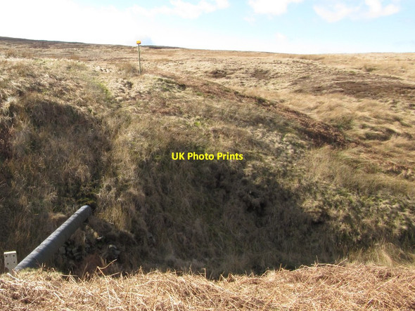 Photo 6"x4" Natural gas pipeline and marker Holme\/SE1005 c2012