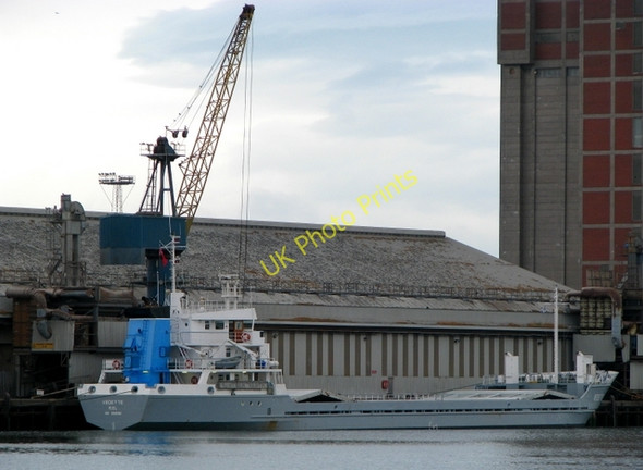 Photo 6"x4" The 'Vedette' in Belfast [1] Belfast c2008