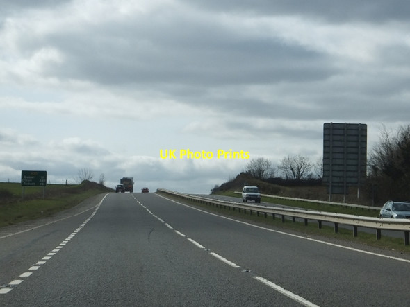 Photo 6"x4" A30 westbound climbing out of the shallow valley of Kennards House  Kennards House c2012